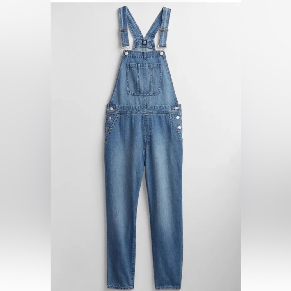 NWT Women’s Medium Overalls GAP